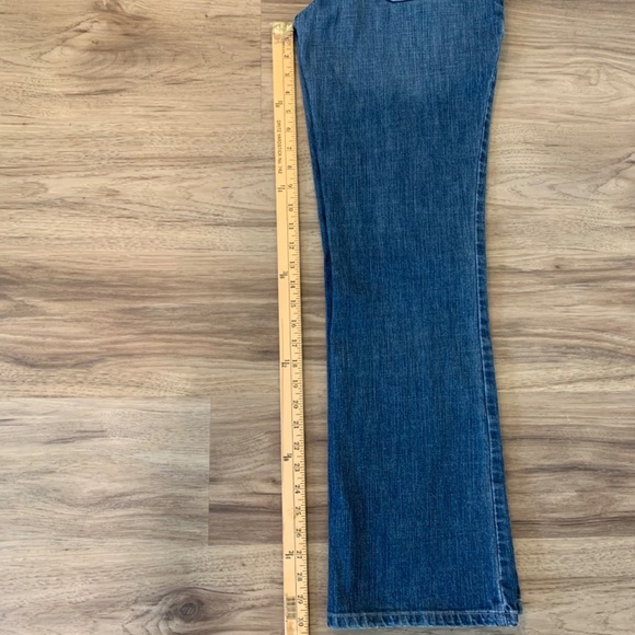 Levi's Signature Low-Rise Bootcut Jeans size 8 Medium - Picture 6 of 8